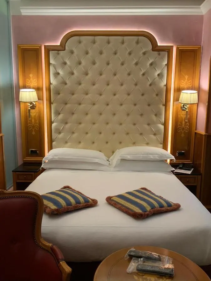 Hotel Vittoria Milaan 4*,  Italië