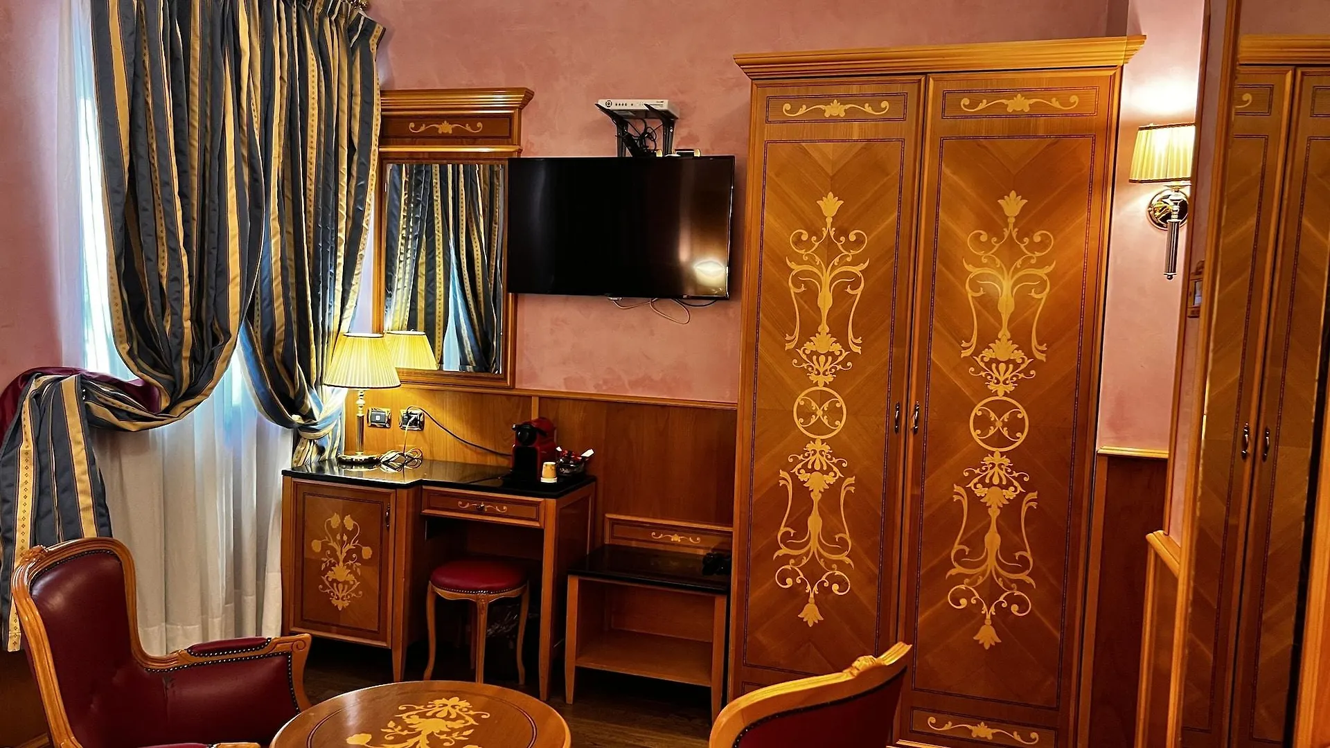 Hotel Vittoria Milaan 4*,  Italië
