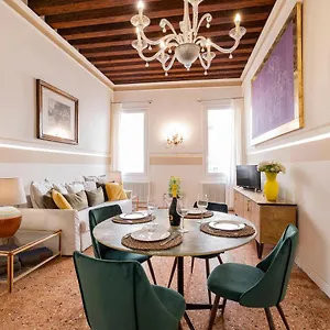 ca-malipiero.hotelinveneto.com/