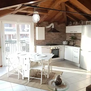 Leonardo Da Vinci / Galeazzi Apartamento