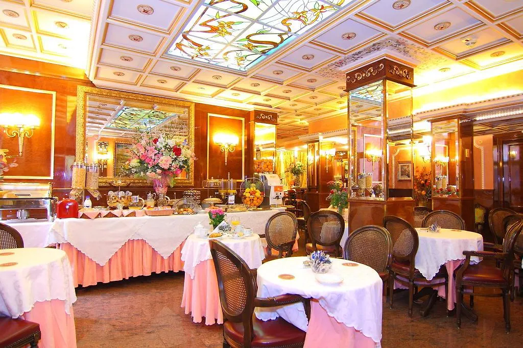 Hotel Vittoria Milán 4*,  Italia